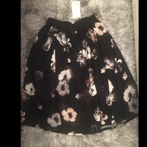 Lucy and co. Midi skirt tags still on